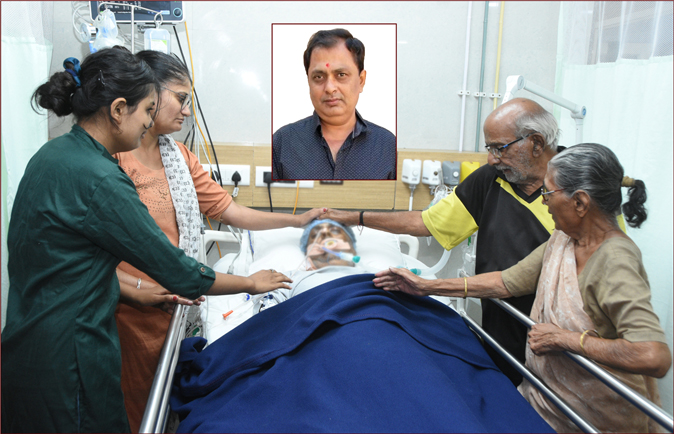 Vaidehi a student of S.Y.B.COM donated her father's organs and after giving exams her father was cremated